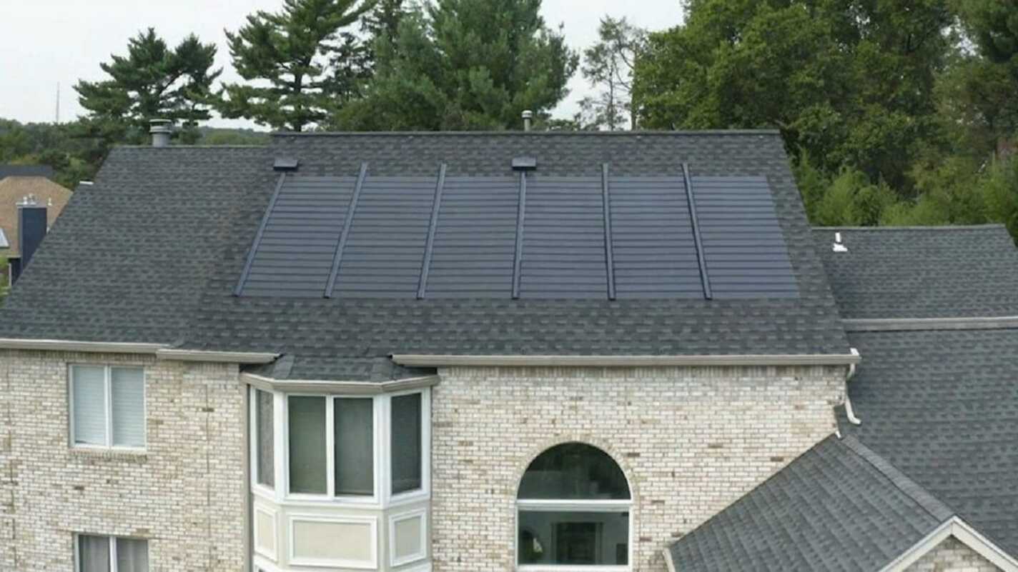 Empresa lança painéis solares adaptados para qualquer telhado e que suportam ventos de 210 km/h