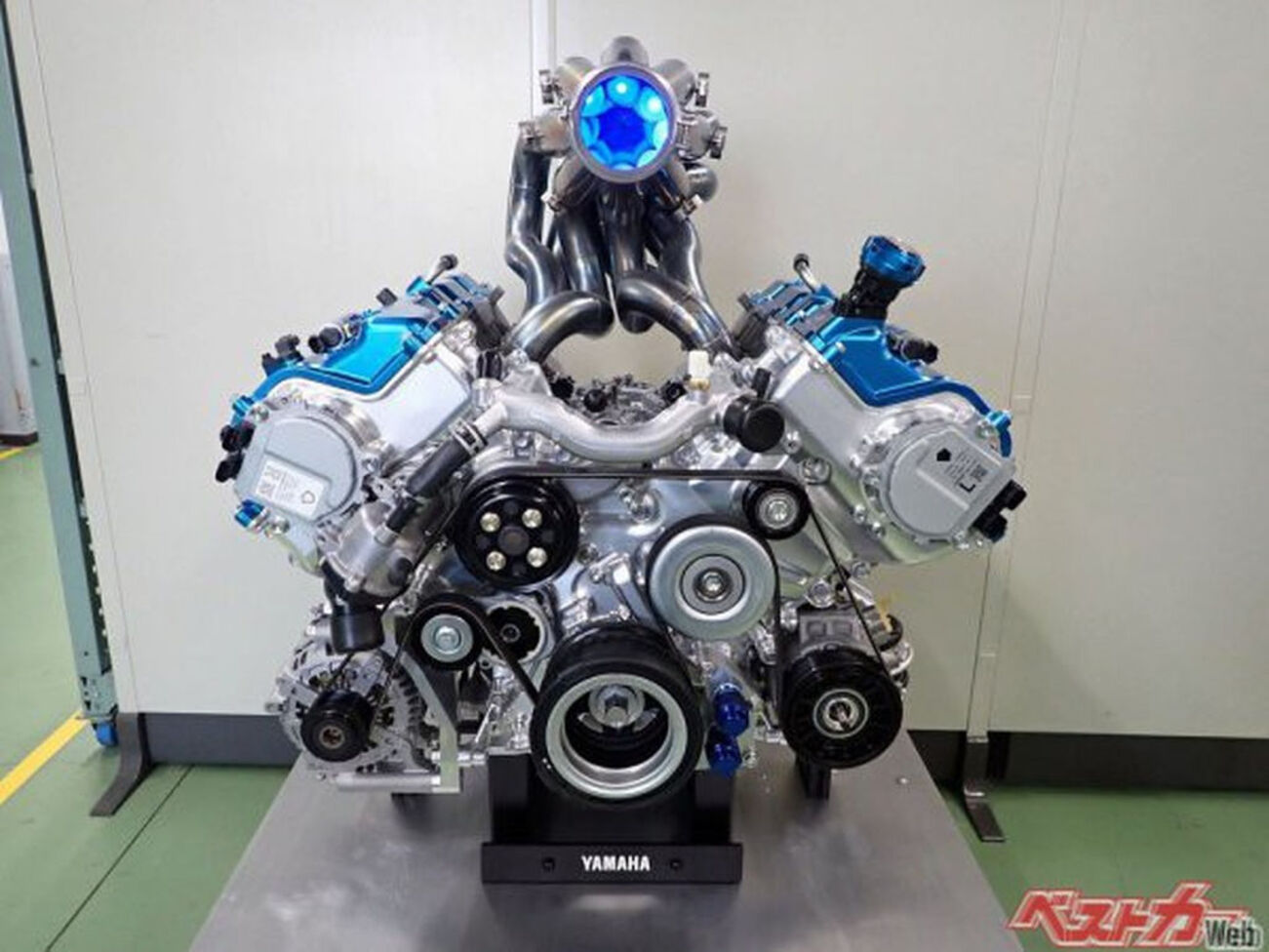 Yamaha cria primeiro motor V8 movido a hidrogênio em toda indústria automotiva