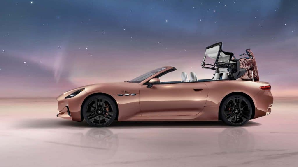 Maserati revela primeiro carro elétrico conversível de luxo