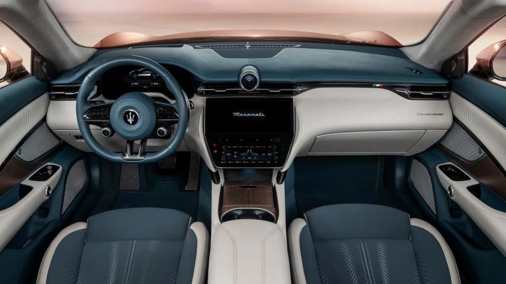Maserati revela primeiro carro elétrico conversível de luxo
