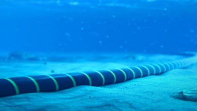 Cabo submarino vindo da Europa é ancorado no Ceará