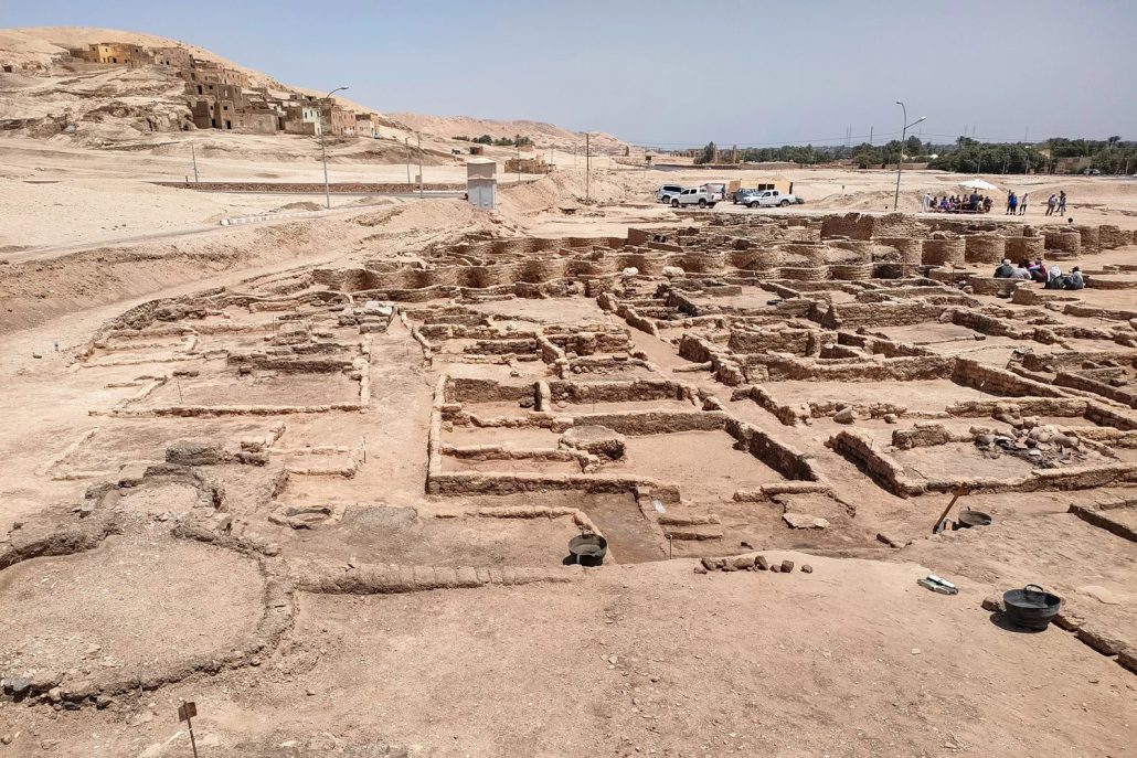 “Cidade de Ouro” de mais de 3 mil anos é encontrada no Egito