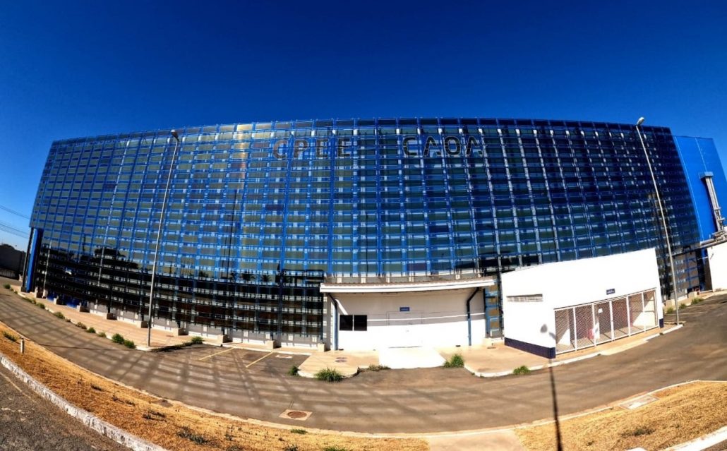 Novo prédio em Goiás tem a maior fachada com filmes fotovoltaicos do mundo