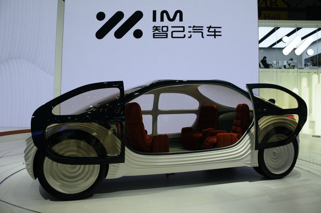 Empresa chinesa desenvolve carro elétrico e autônomo
