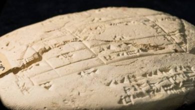 Cientistas encontram e desvendam pedra de 3700 anos com cálculos geométricos