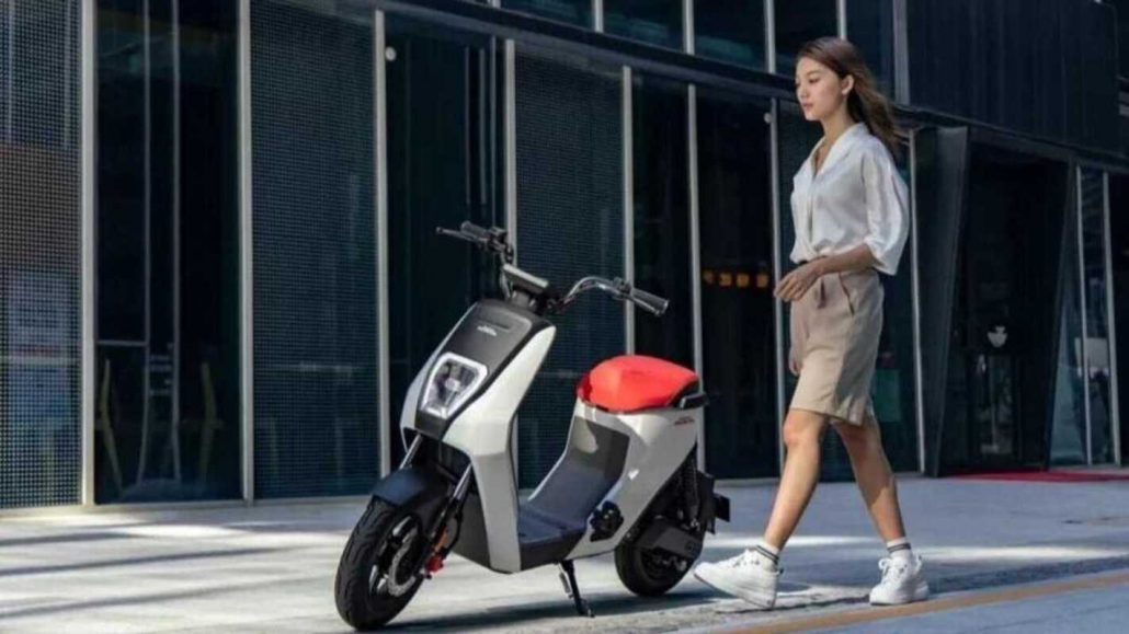Conheça a U-BE: A scooter da Honda que custa menos que muitos celulares no mercado