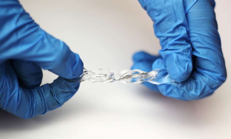 Novo material de metal líquido é capaz de transformar movimentos em energia até embaixo da água