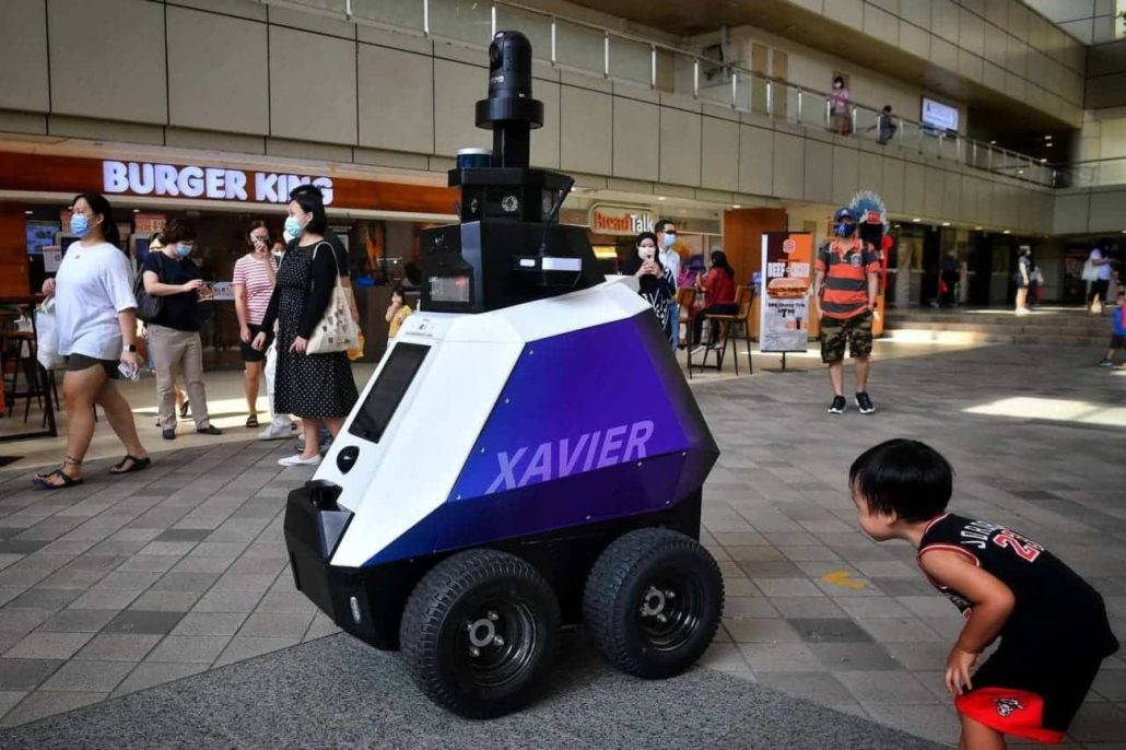 Robôs policiais já começaram a ser testados em Singapura
