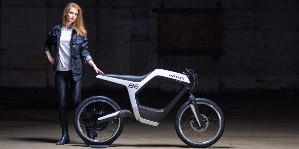 Novus One: Nova moto elétrica que pesa apenas 75 kg e chega até 130 km/h