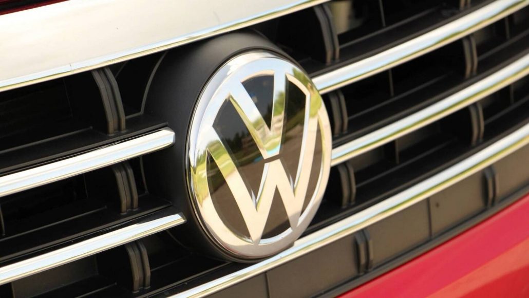 Volkswagen anuncia carregador de carro sem fio que abastece 80% da bateria em 10 minutos