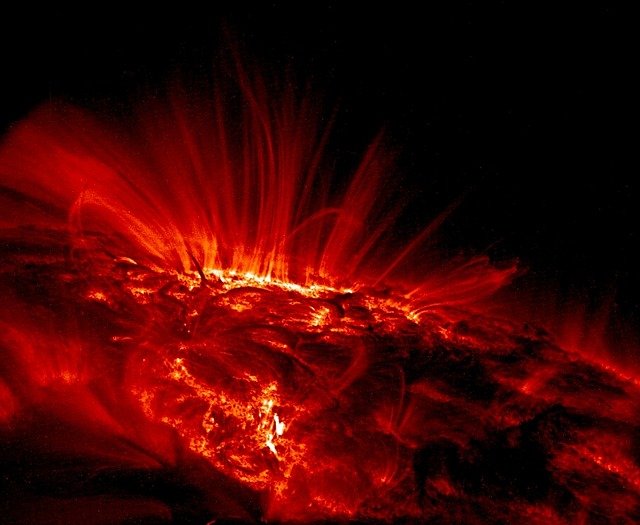 Bola de plasma lançada por mancha solar "morta" chegou à Terra