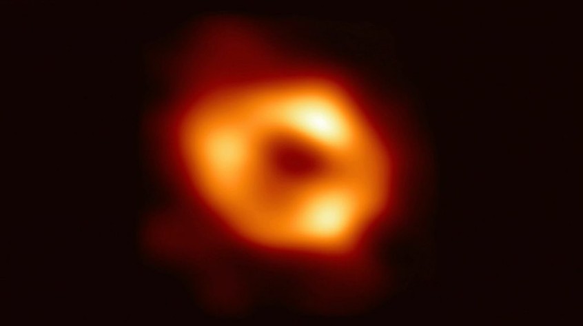 Buraco negro: veja a primeira imagem divulgada pelos cientistas