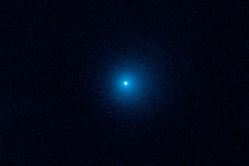 Enorme cometa vai passar hoje próximo à Terra: confira aqui como você pode velo