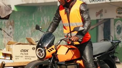 Moto elétrica por apenas R$ 8 mil: ela vai com 2 baterias veja os detalhes
