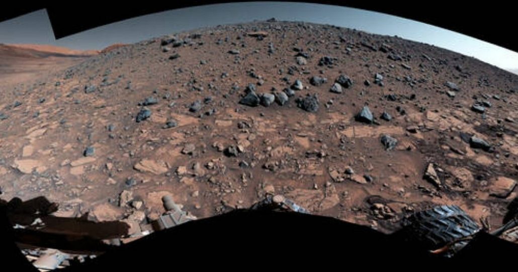 Rover Curiosity da NASA alcança com sucesso a Crista Gediz Vallis em Marte