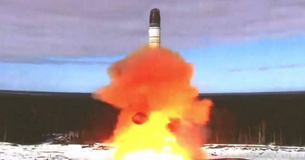 Rússia ativa Satã-2, o mais poderoso míssil nuclear do mundo