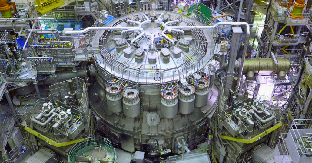 Maior reator de fusão nuclear do mundo é ativado