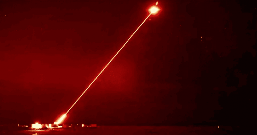 Reino Unido testa laser que pode derrubar alvos aéreos