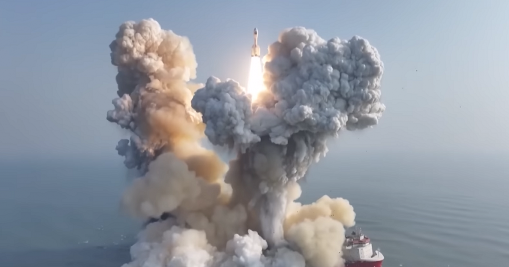 Veja lançamento de foguete de combustível sólido chinês mais poderoso do mundo