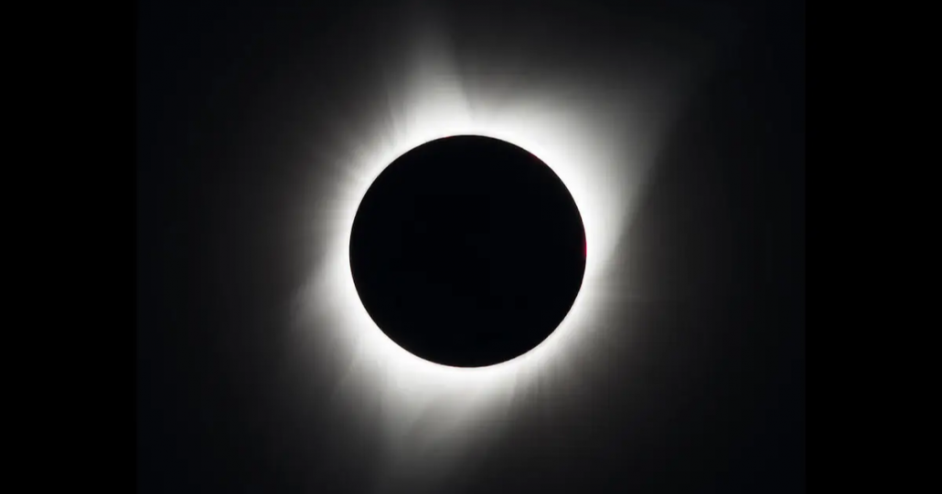 NASA irá lançar 3 foguetes para estudar eclipse solar; entenda o motivo